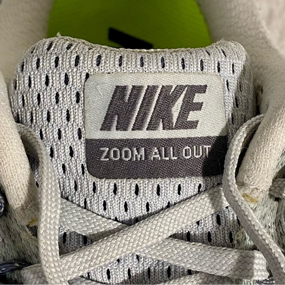 Nike Air Zoom All Out Low Pure Platinum Running Shoes Women’s Size 7.5 - Picture 10 of 10